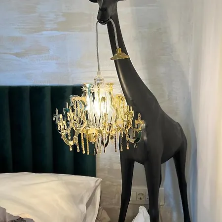 La Dolce Vita Luxury Ii With Best Free Private Parking In Center