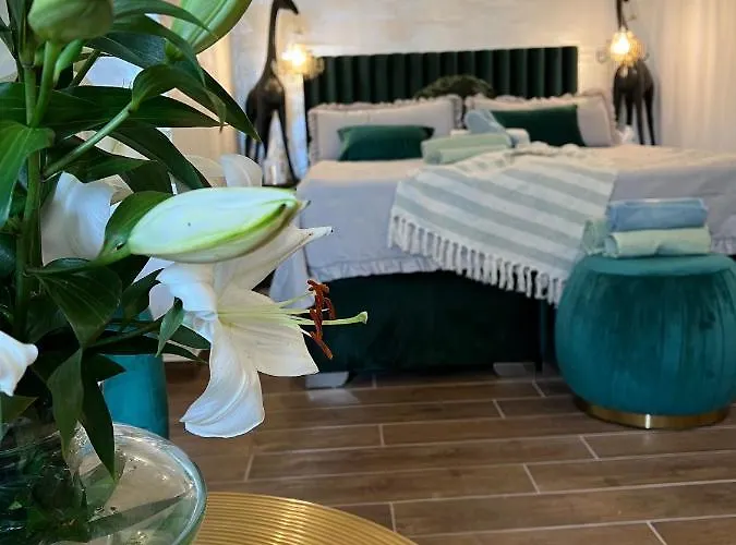 La Dolce Vita Luxury Ii With Best Free Private Parking In Center Apartamento *