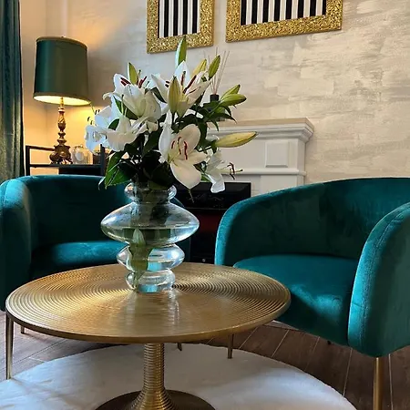 La Dolce Vita Luxury Ii With Best Free Private Parking In Center