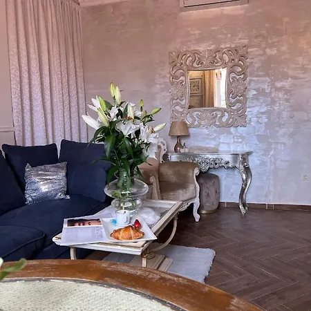 La Dolce Vita Luxury Ii With Best Free Private Parking In Center