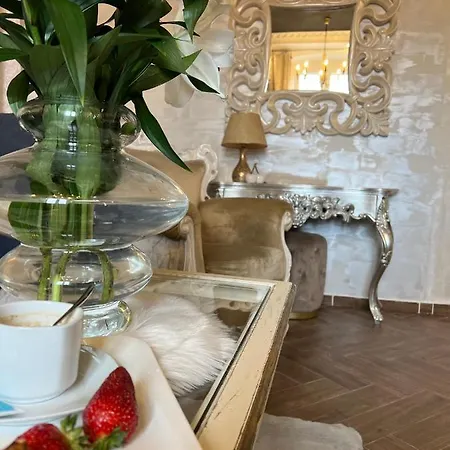 La Dolce Vita Luxury Ii With Best Free Private Parking In Center Appartamento Pola