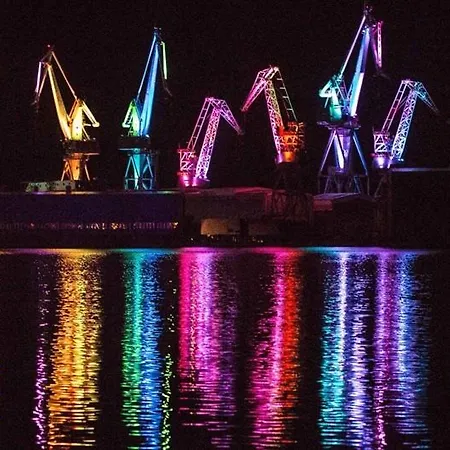 La Dolce Vita Luxury Ii With Best Free Private Parking In Center * Pola