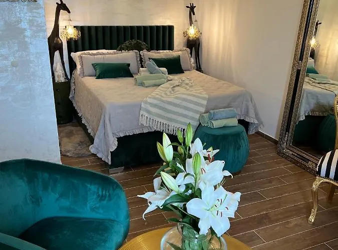 La Dolce Vita Luxury Ii With Best Free Private Parking In Center *