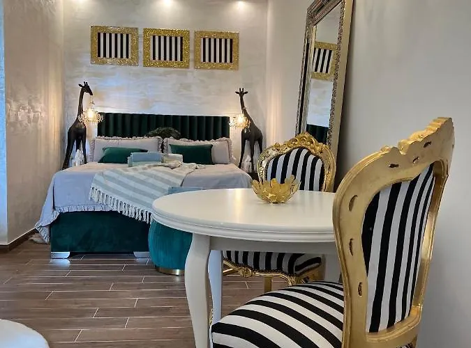 La Dolce Vita Luxury Ii With Best Free Private Parking In Center