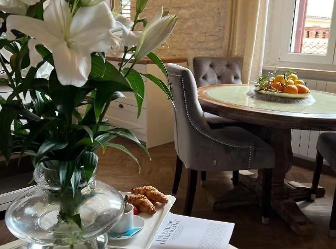 La Dolce Vita Luxury Ii With Best Free Private Parking In Center * Pola