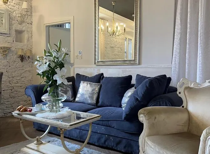 La Dolce Vita Luxury Ii With Best Free Private Parking In Center Pola